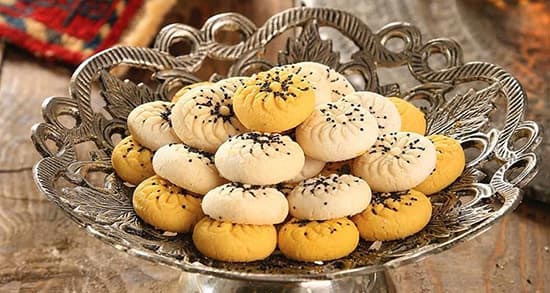 طرز تهیه نان برنجی کرمانشاهی